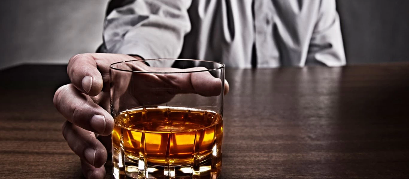 Έτσι είναι το συκώτι μας μετά από χρόνια κατανάλωσης αλκοόλ - Εξακολουθείτε να θέλετε να πίνετε; (φωτό, βίντεο)